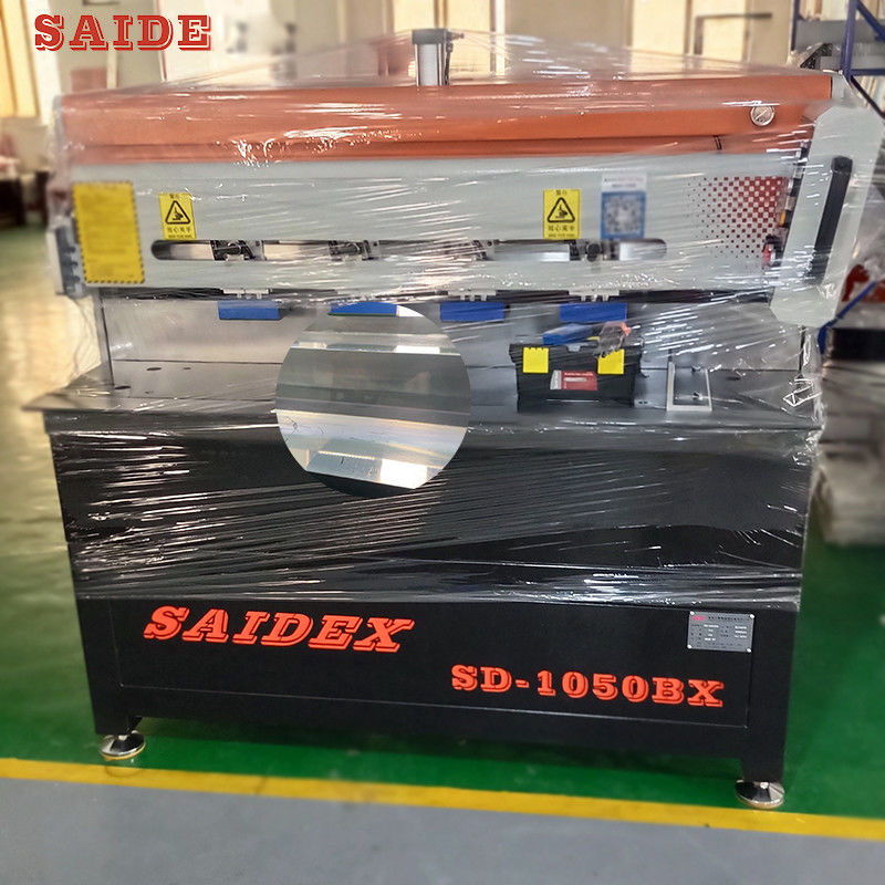 3kw সার্ভো মোটর চালিত 1350 মিমি এক্রাইলিক এজ পোলিশার পিএমএমএ / পিএস / পিসিপ্লাস্টিক পোলিশিং মেশিন