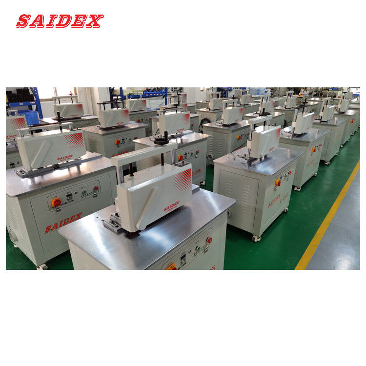 অ্যাক্রিলিক প্রান্ত পোলিশার বেভেল বা সোজা সমাপ্তি অ্যাক্রিলিক স্বয়ংক্রিয় ফিড প্রসেসিং মোড ভোল্টেজ 220v